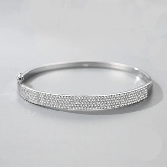 Classic Pavé Bangle